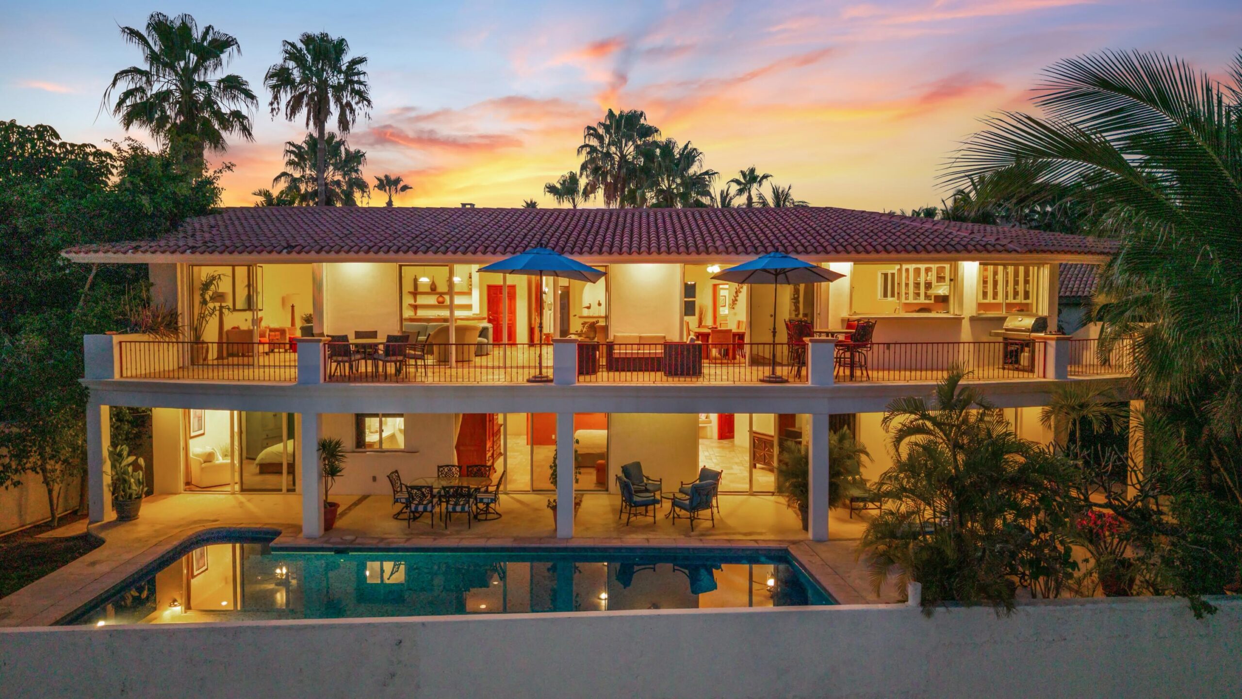 Cabo San Lucas Residencial La Jolla Casa Olas Grandes - a gated La Jolla residence perched for panoramic Sea of Cortez for sale