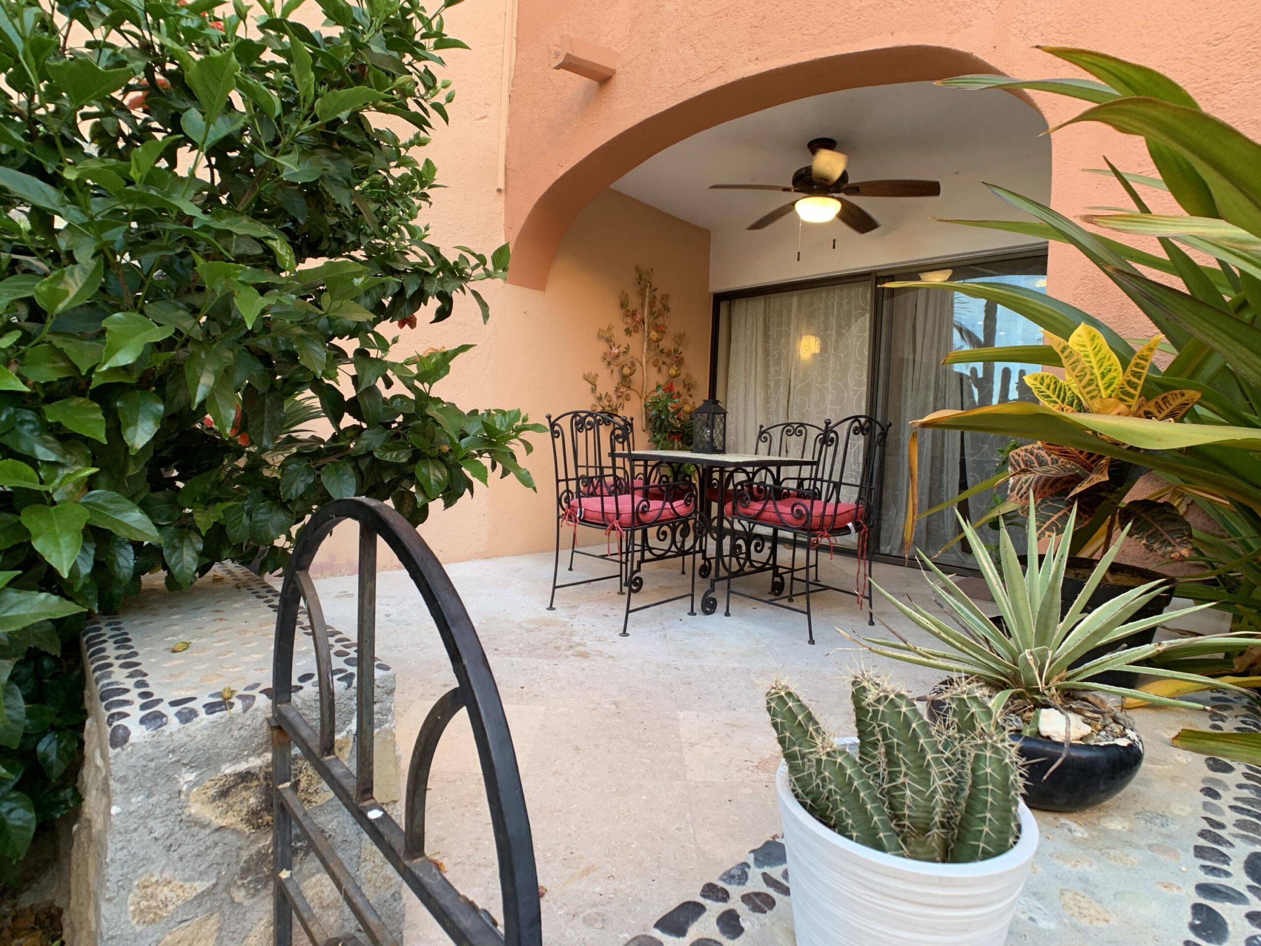 Cabo San Lucas Ventanas Penthouse Living at Its Finest | Ventanas 3A | 3 BD / 2 BA | Fully Furnished 2 car underground garage (Door can be added) – 331 Amazing Views, Cabo Corridor, BS