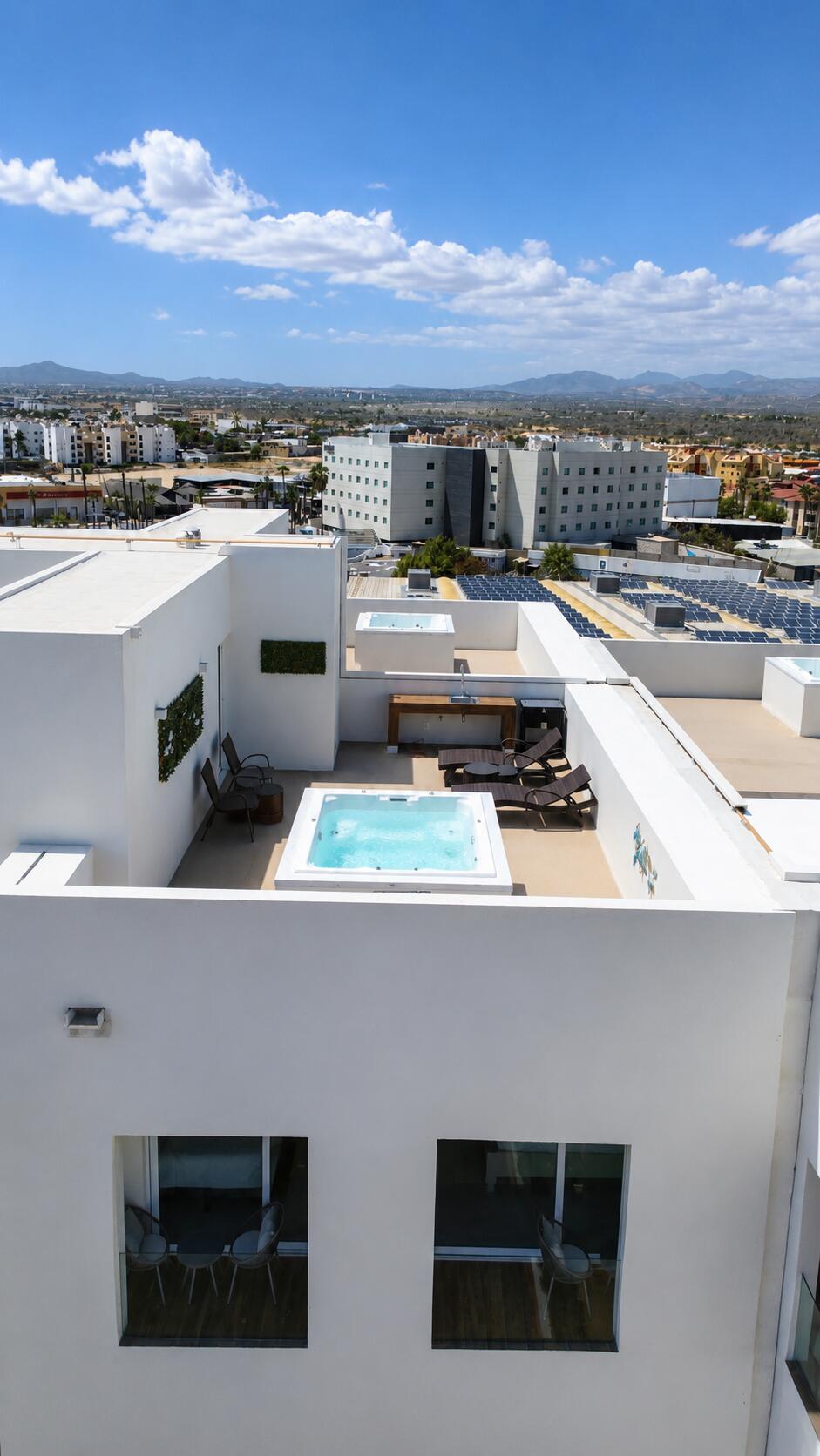 Cabo San Lucas Marea Los Cabos Departamento de 2 recámaras y 3 baños completos en Marea Los Cabos. Se entrega totalmente amueblado y equipado, listo para habitar o generar ingresos por renta. Cuenta con roof privado con jacuzzi, acabados contemporáneos y una ubicación privilegiada a pocos minutos de Playa El Médano, la Marina de Cabo San Lucas, restaurantes, comercios y servicios.Fully furnished and equipped 2-bedroom, 3-bathroom condo at Marea Los Cabos. Features a private rooftop with jacuzzi, contemporary finishes, and an excellent location just minutes from Medano Beach, the Cabo San Lucas Marina, restaurants, shopping, and essential services – 603 Marea, Cabo San Lucas, Cabo San Lucas, BS