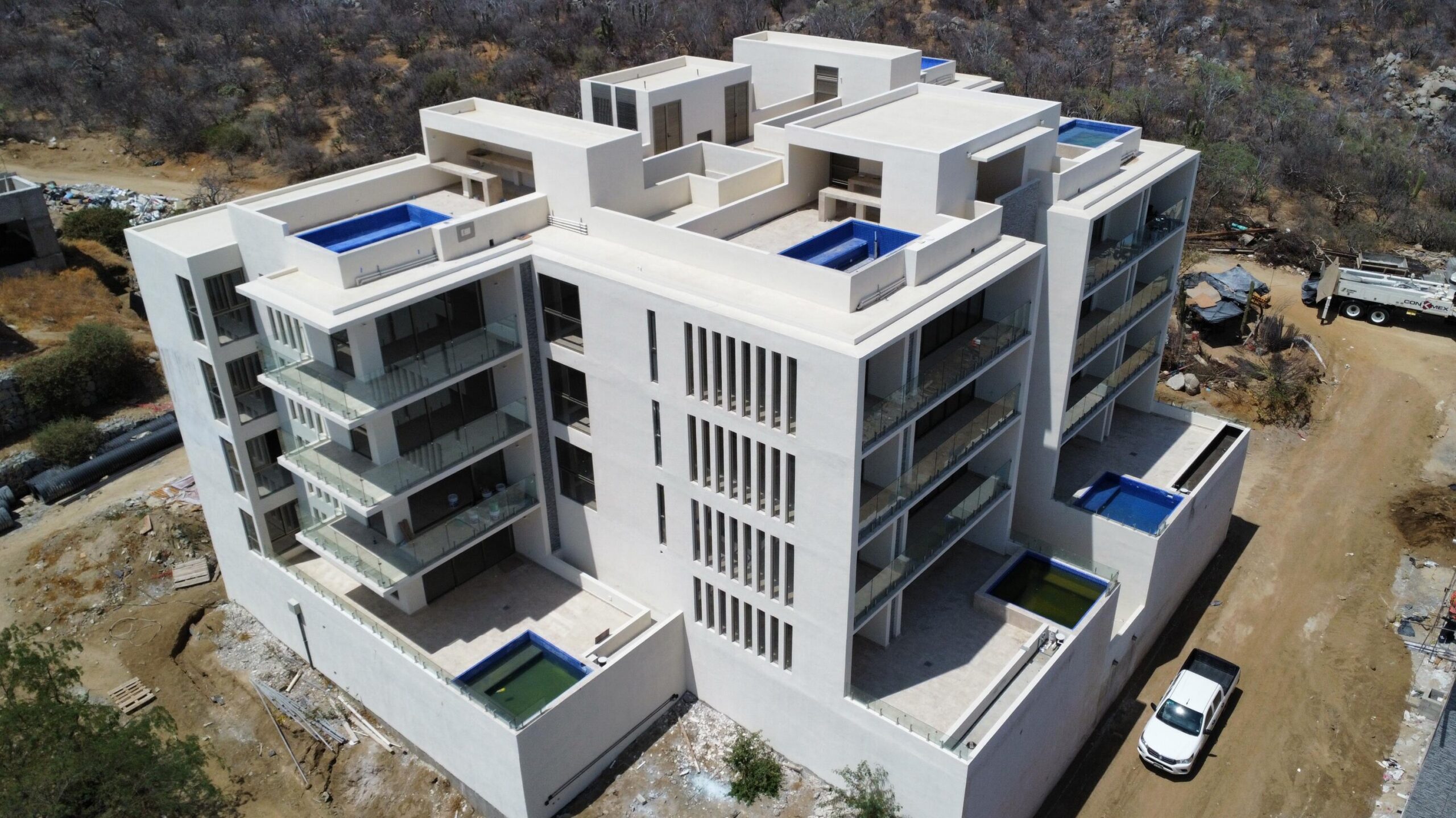 Cabo San Lucas Cabo Costa Discover this stunning 2-bedroom condo on the Marea tower, ideally situated in the heart of Cabo San Lucas, El Tezal. This exceptional residence is designed for those who seek both elegance and exclusivity. Nestled within Cabo Costa community. This unit features two expansive en-suite bedrooms, refined interiors with sophisticated neutral tones, and a seamless blend of luxury and comfort. Residents enjoy access to amenities, including a Clubhouse, Infinity Pool, Fitness Area, sun-soaked Sundeck, convenient Pool Bar, and a delightful Snack Bar. Don't miss the opportunity to own this extraordinary property--contact me today for more details! – Calle Via La Paloma, Cabo Corridor, BS