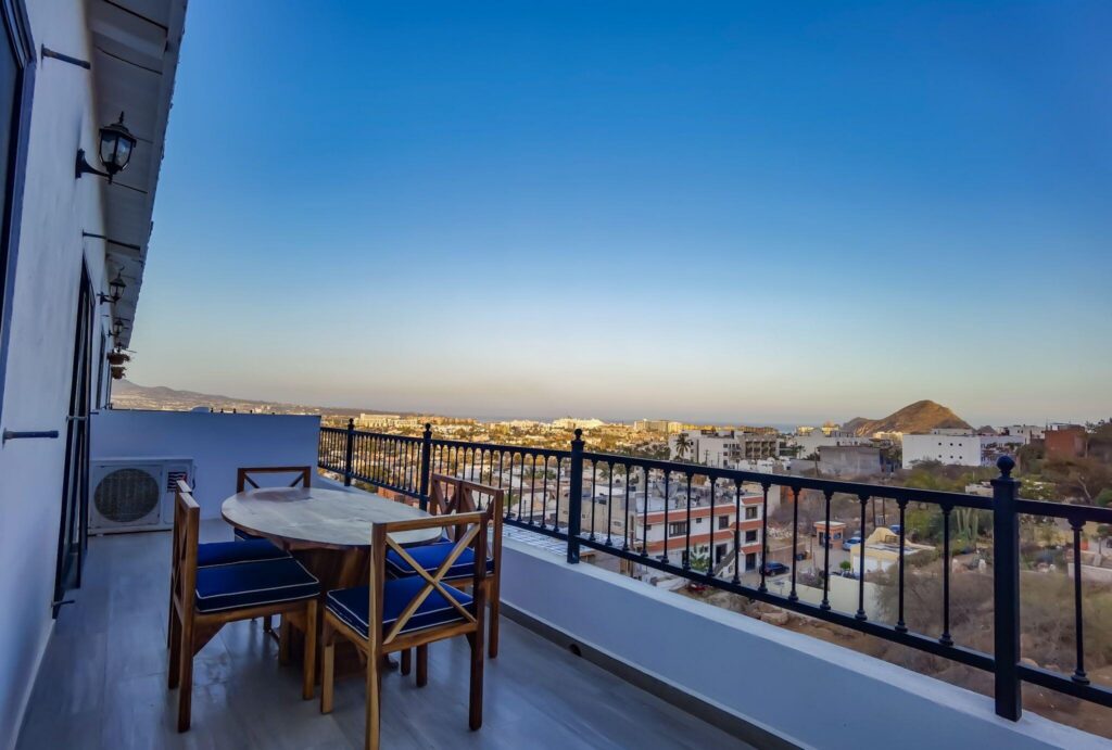 Cabo San Lucas Vista Mare Condo for sale at Vista Mare, Cabo San Lucas, located on the fourth floor within a private residential community in the Sunset area. Its strategic location offers a peaceful setting just minutes from downtown, the Marina, restaurants, cafés, supermarkets, shopping, services, and entertainment. The unit offers 111.15 m² total, including 97.65 m² of air-conditioned interior space and a 13.5 m² private terrace. It features 2 bedrooms, 2 full bathrooms, an open living and dining area, equipped kitchen, A/C, and 1 underground parking space. Amenities include 2 pools, gym, jacuzzi, firepit, and social areas. Ready for delivery. Price: – Ventanas PH, Cabo Corridor, Cabo Corridor, BS